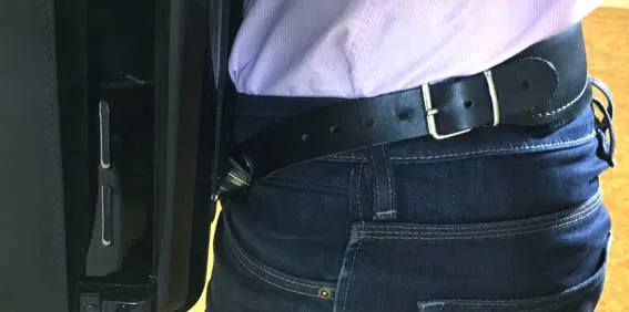 Bederní pás ukázka uchycení